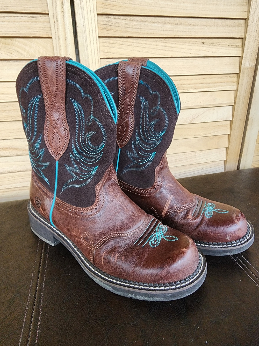 Ariat Women's 10B Fatbaby Teal Thread Chocolate Suede & Leather Boots